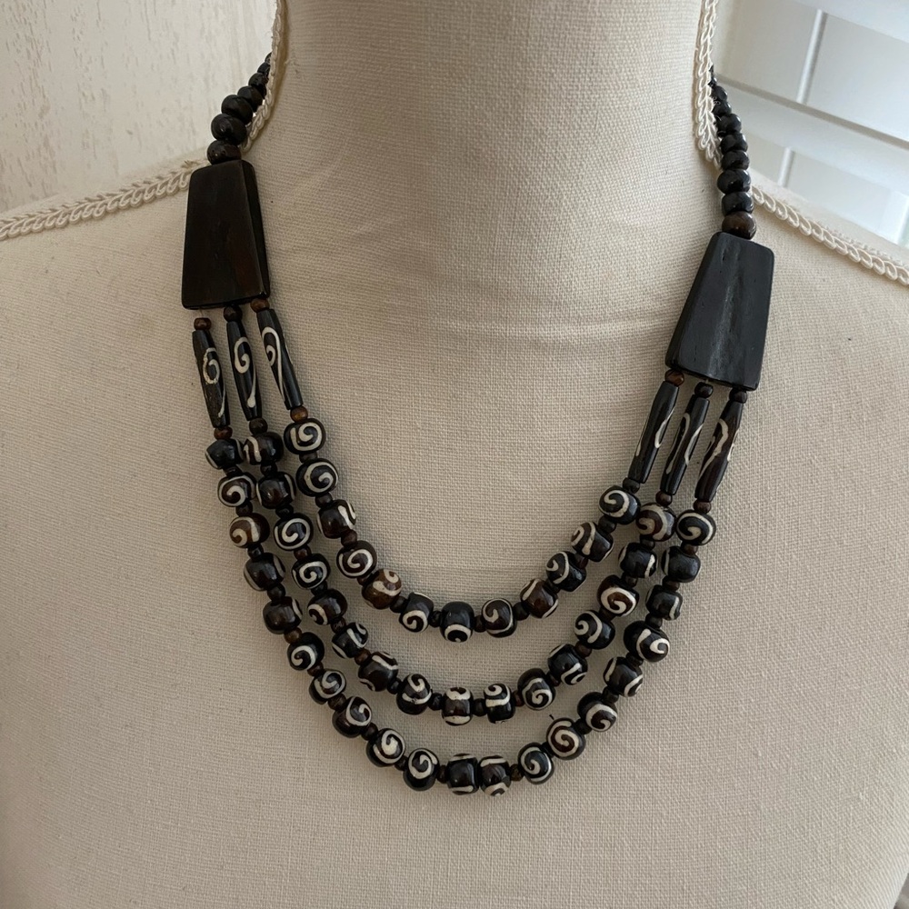Family statement, choker necklace